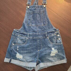 Overall shorts